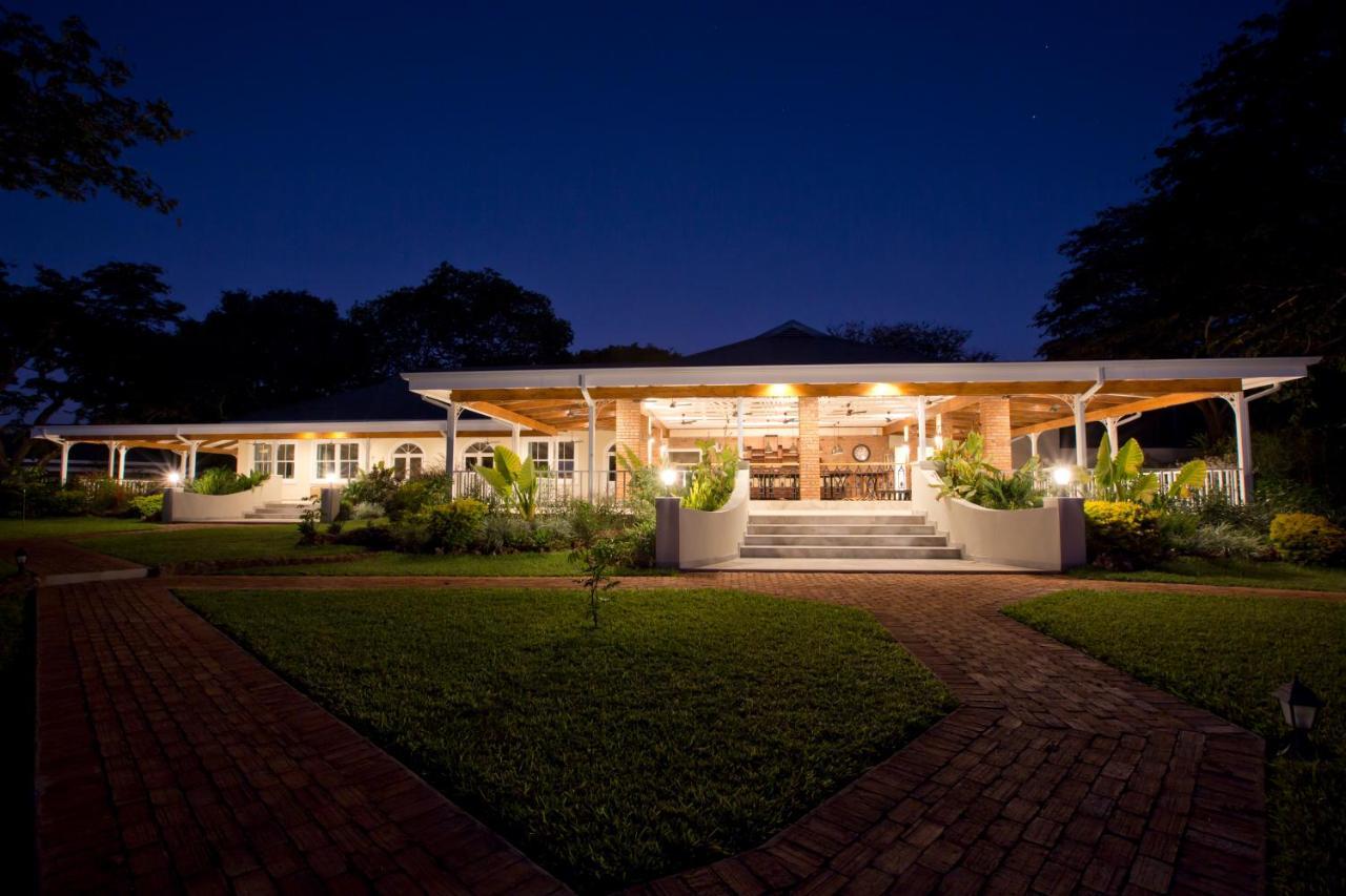 Pioneers 4* Victoria Falls